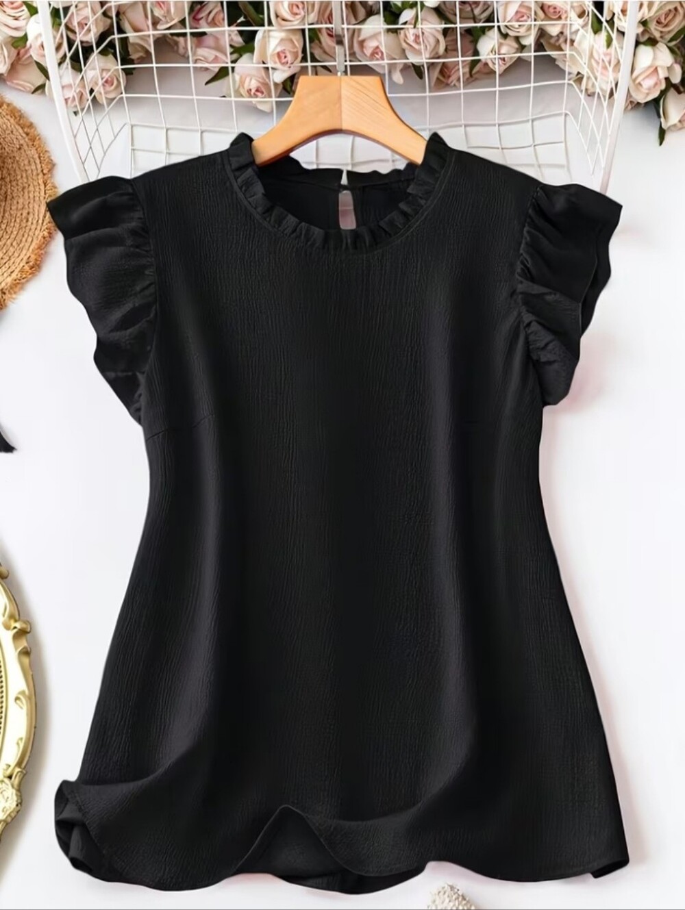 NWT - Black Ruffle Sleeve Bl🌸use